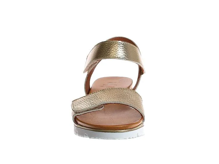 AQA Shoes A8570
